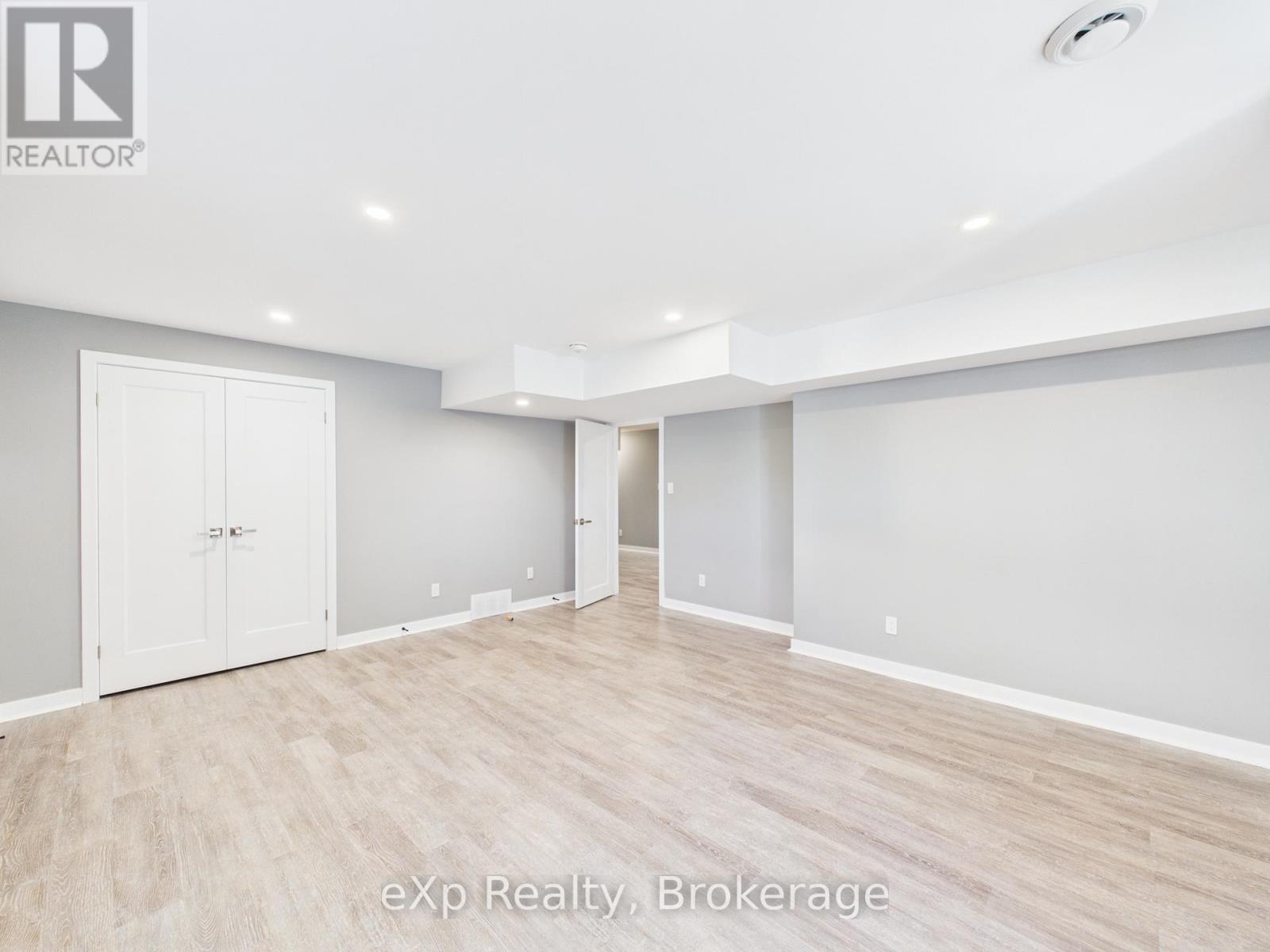 300 NORMANTON STREET - 28