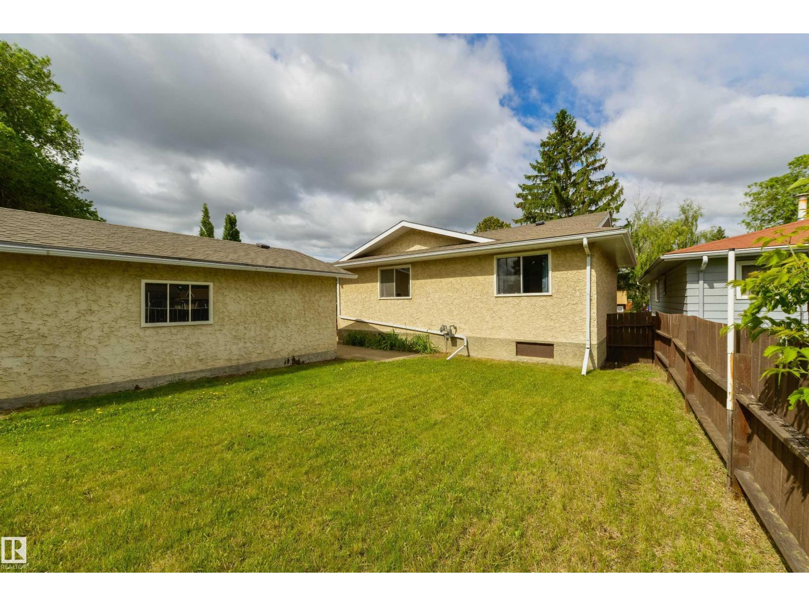 15 WEST TERRACE PL — photo 37