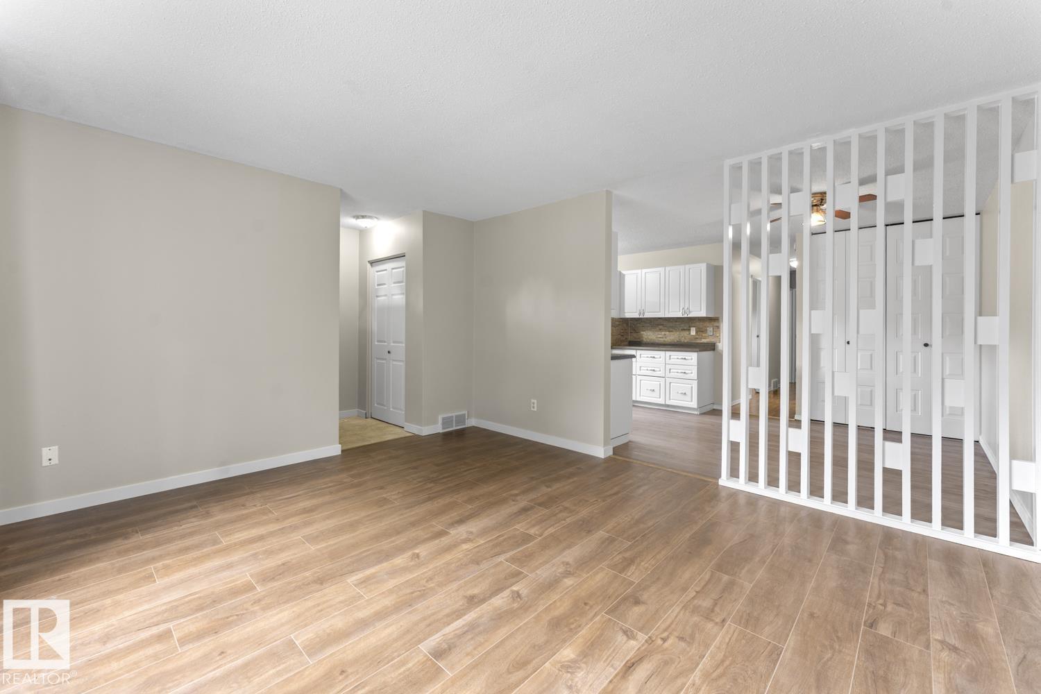 210 22 ST - photo 5