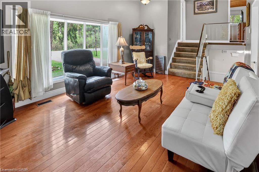 124 MUMBY Road - 10