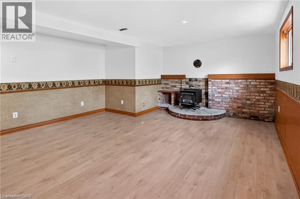 124 MUMBY Road - 27