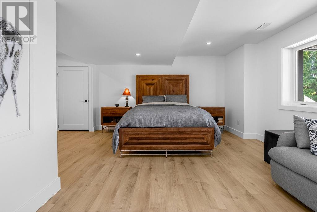 1305 North Shore Drive - 27