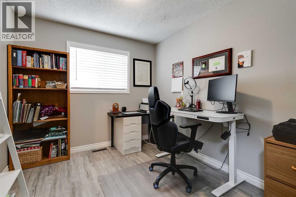 274 Mt Assiniboine Place SE — photo 18