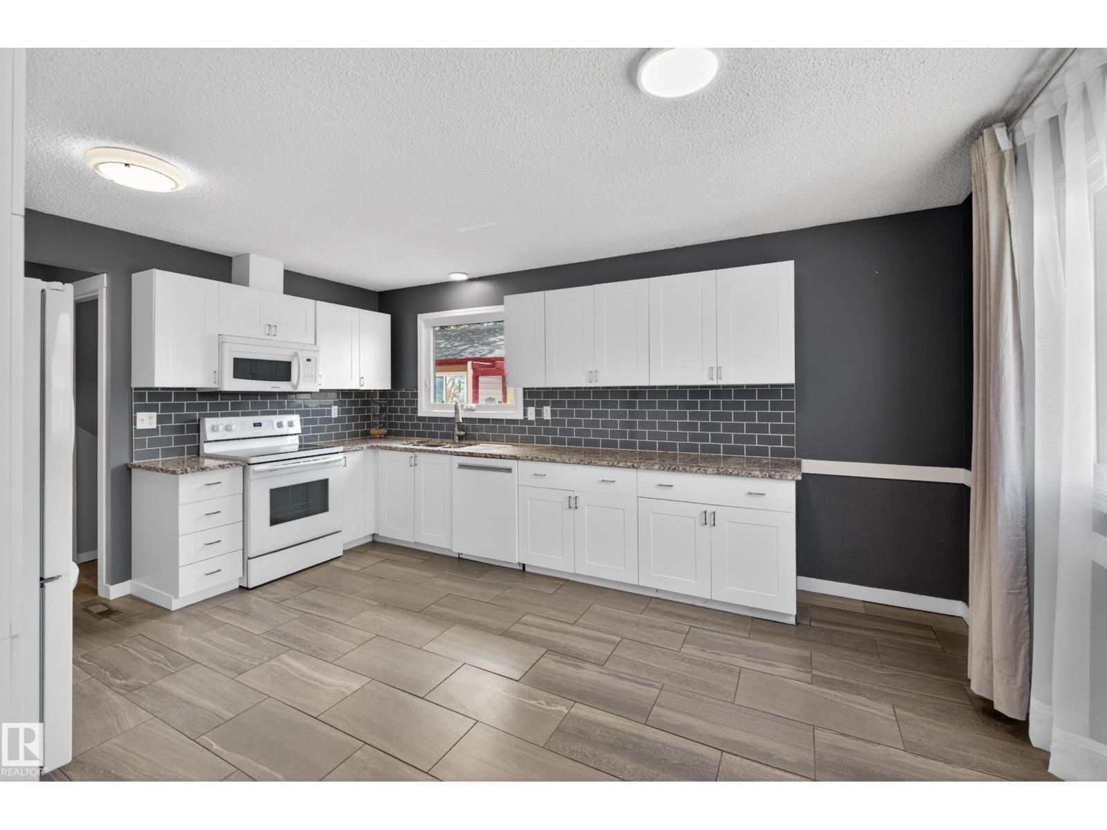15115 22 ST NW - 13
