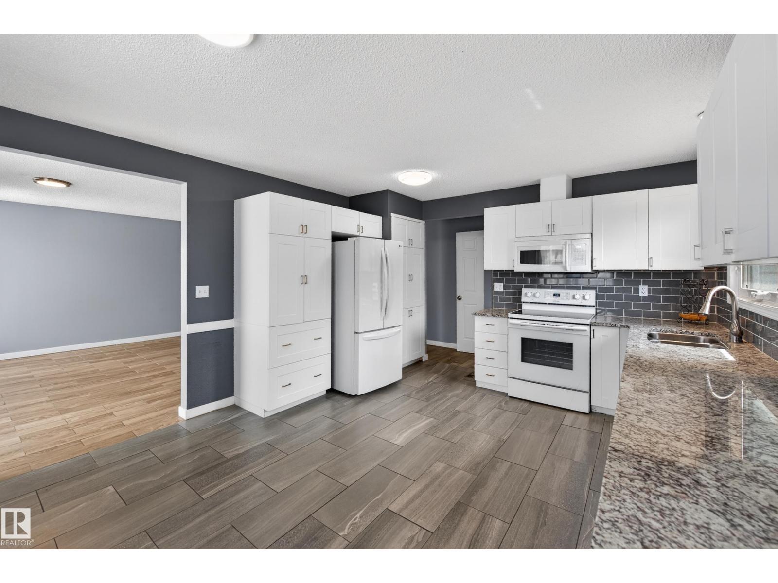 15115 22 ST NW - 14
