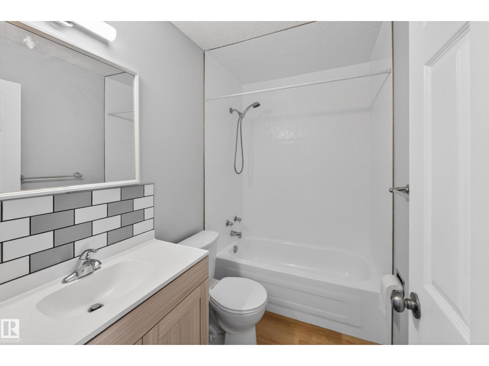 15115 22 ST NW - 20