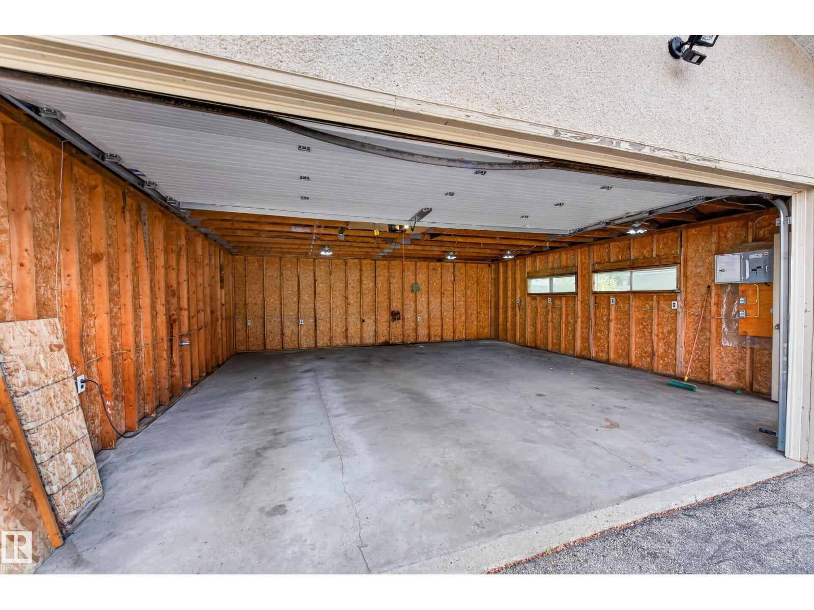 15115 22 ST NW - 56