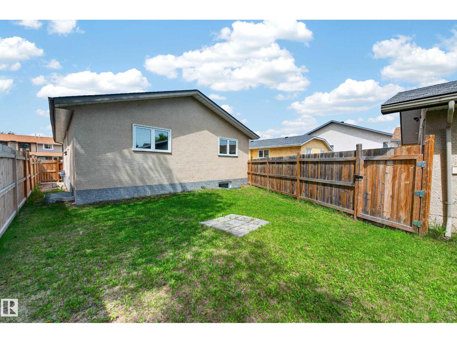 15115 22 ST NW - 61