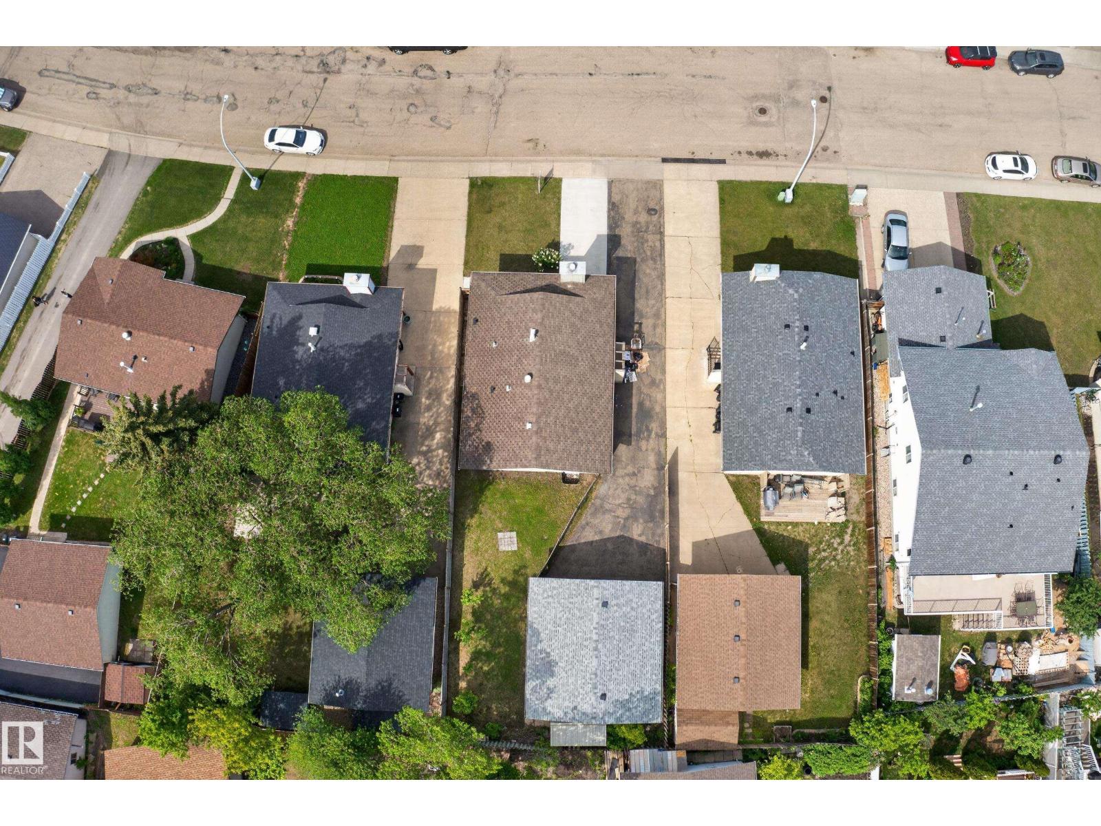 15115 22 ST NW - 66
