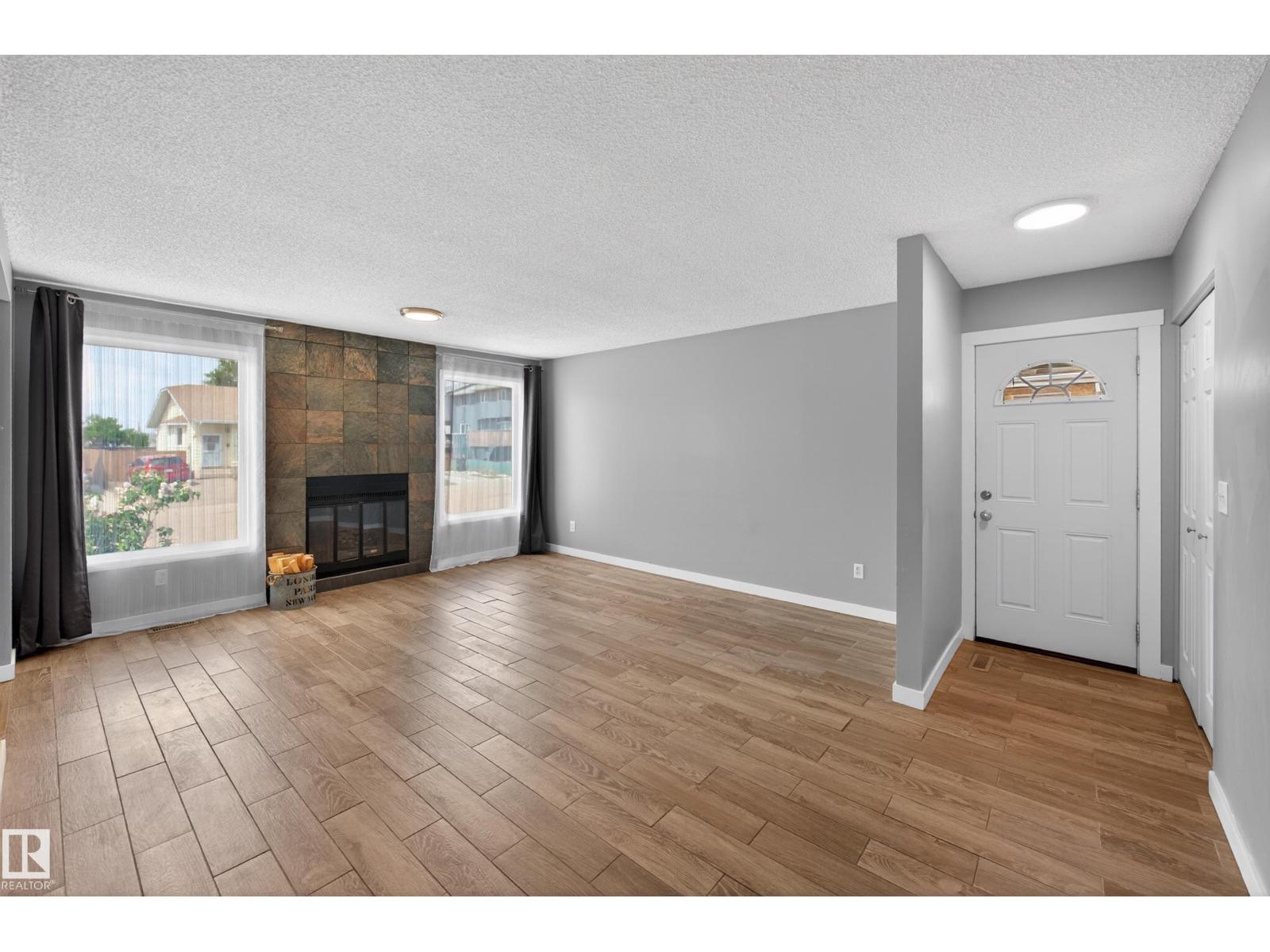 15115 22 ST NW - 8