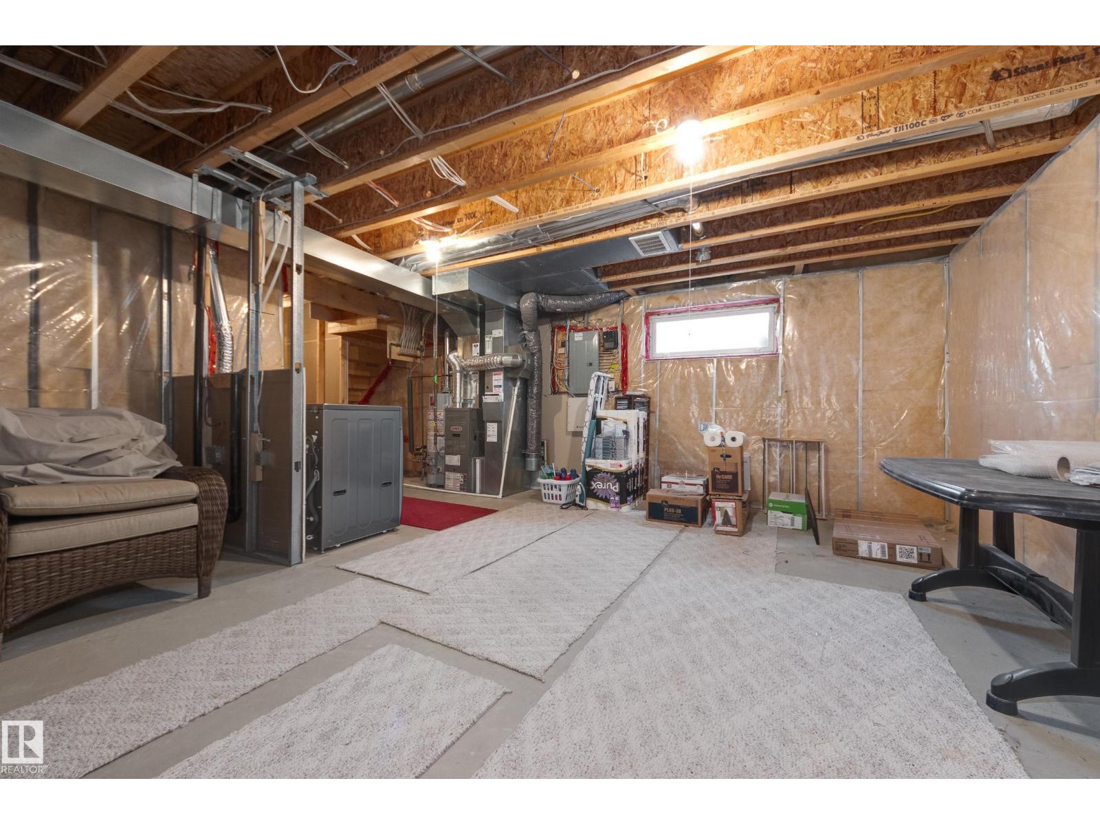 20111 56 AV NW — photo 25