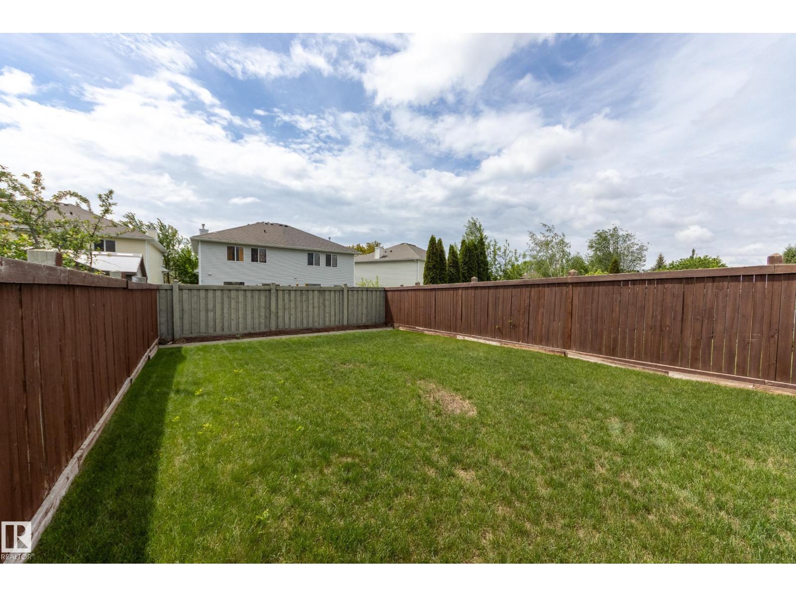 20111 56 AV NW — photo 29