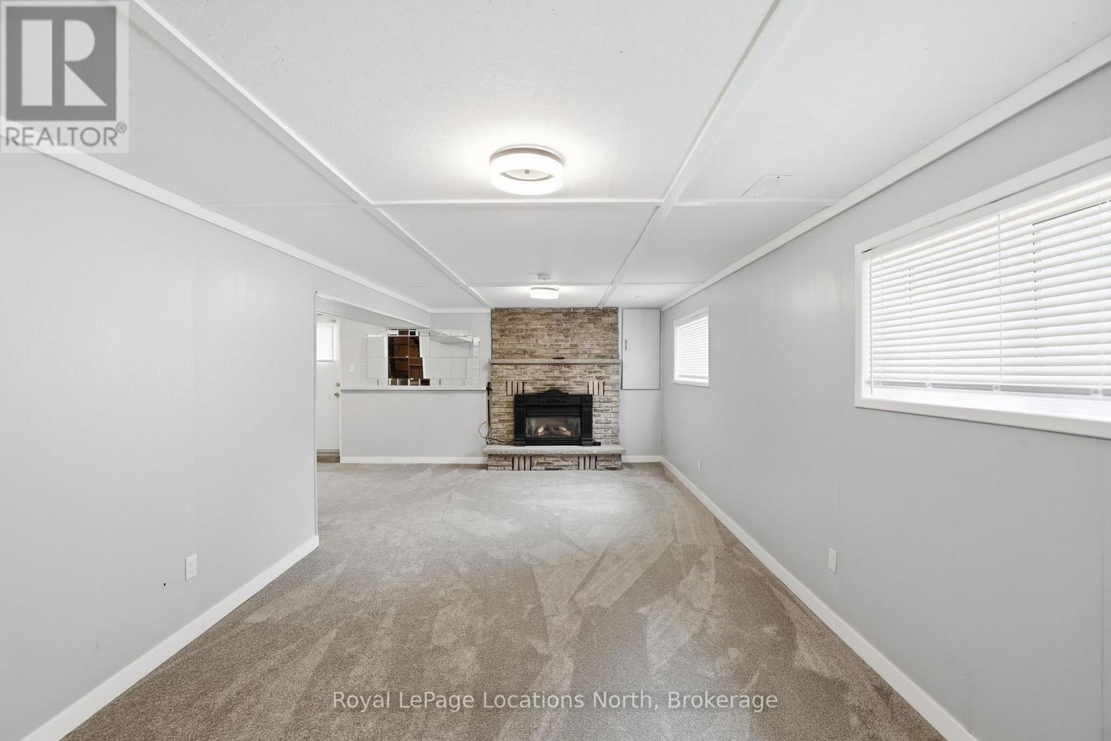 30 COURTICE CRESCENT - 28