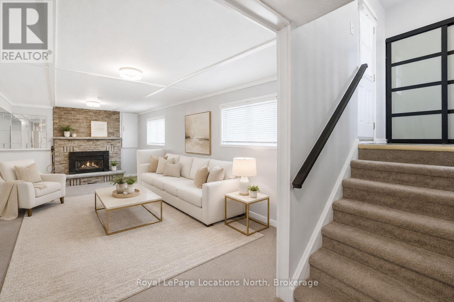 30 COURTICE CRESCENT - 27