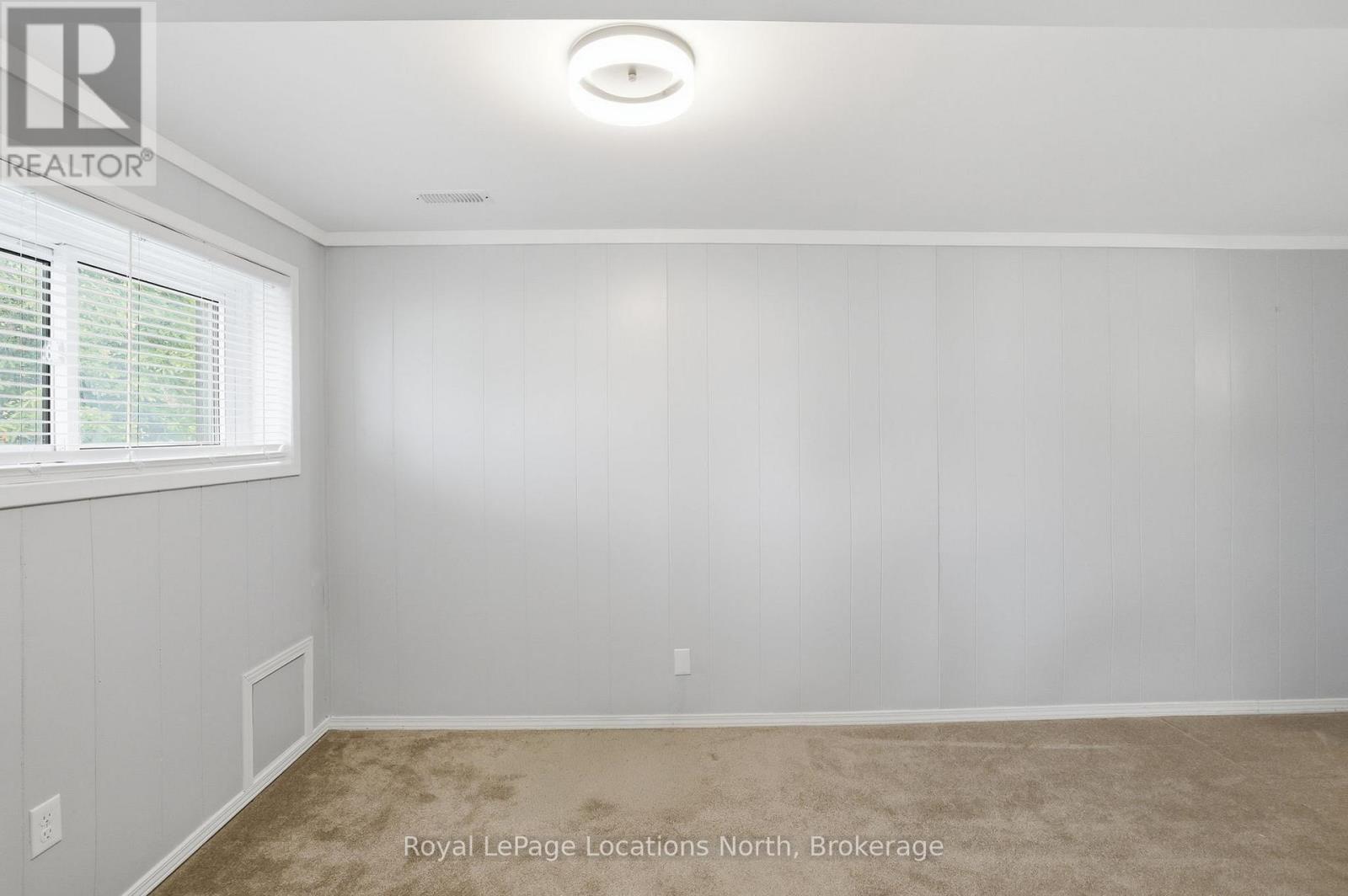 30 COURTICE CRESCENT - 33