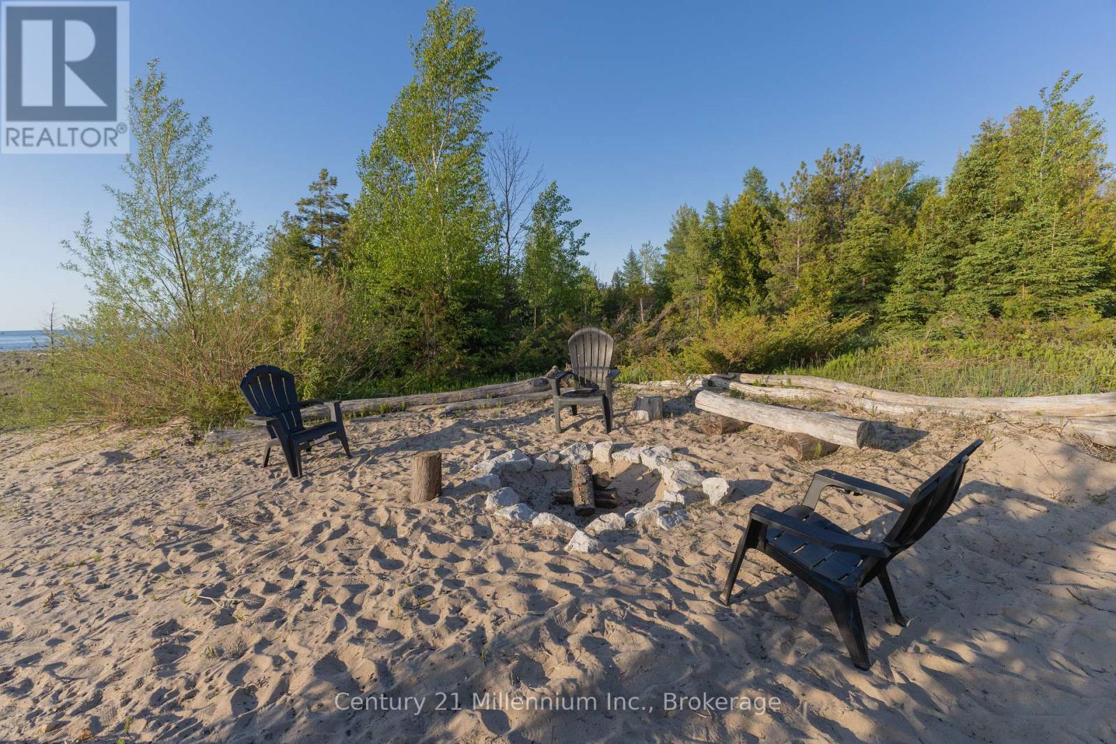 160 SUNSET DRIVE - Image 44