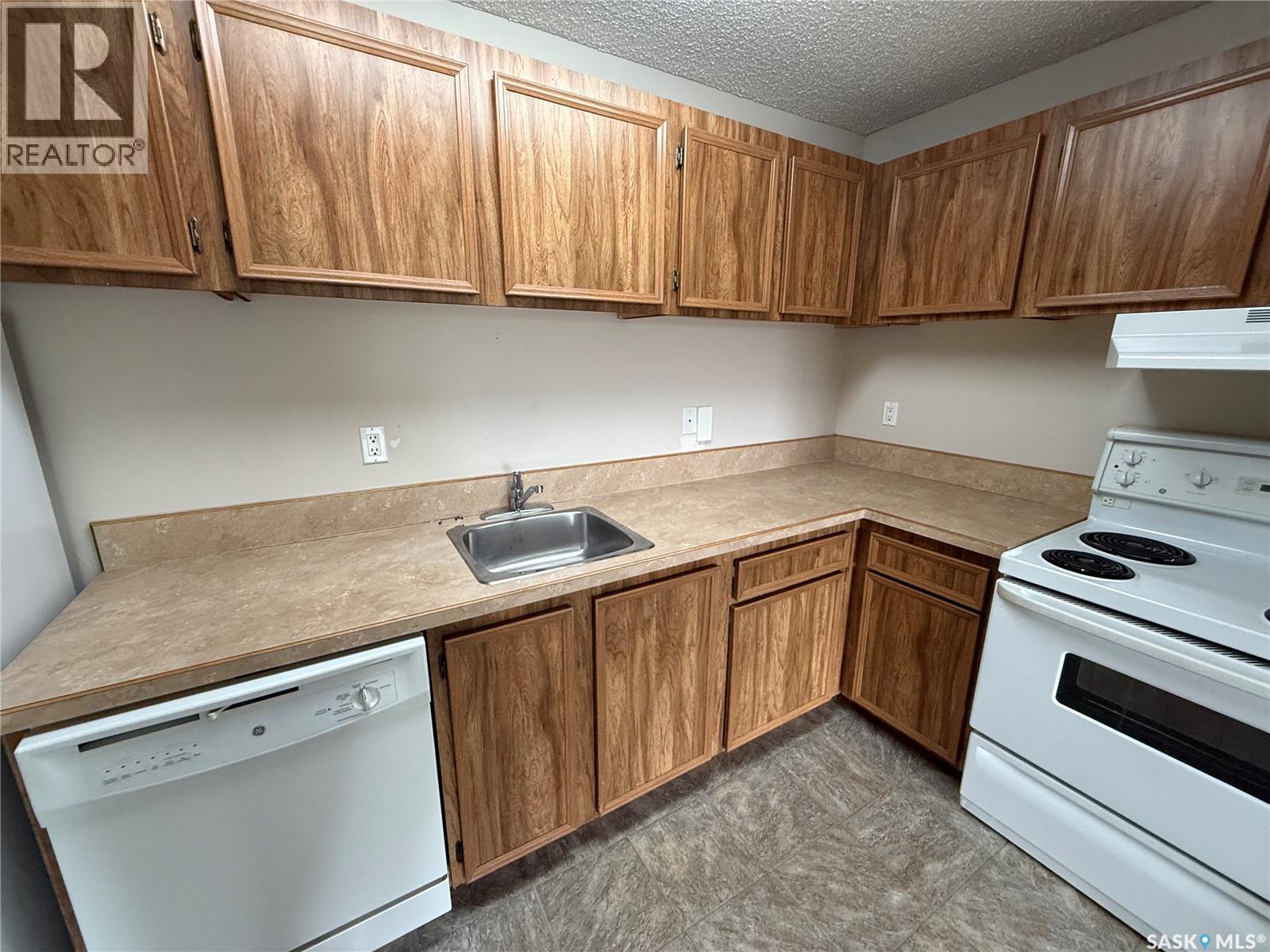 307 1808 Eaglesham AVENUE - photo 2