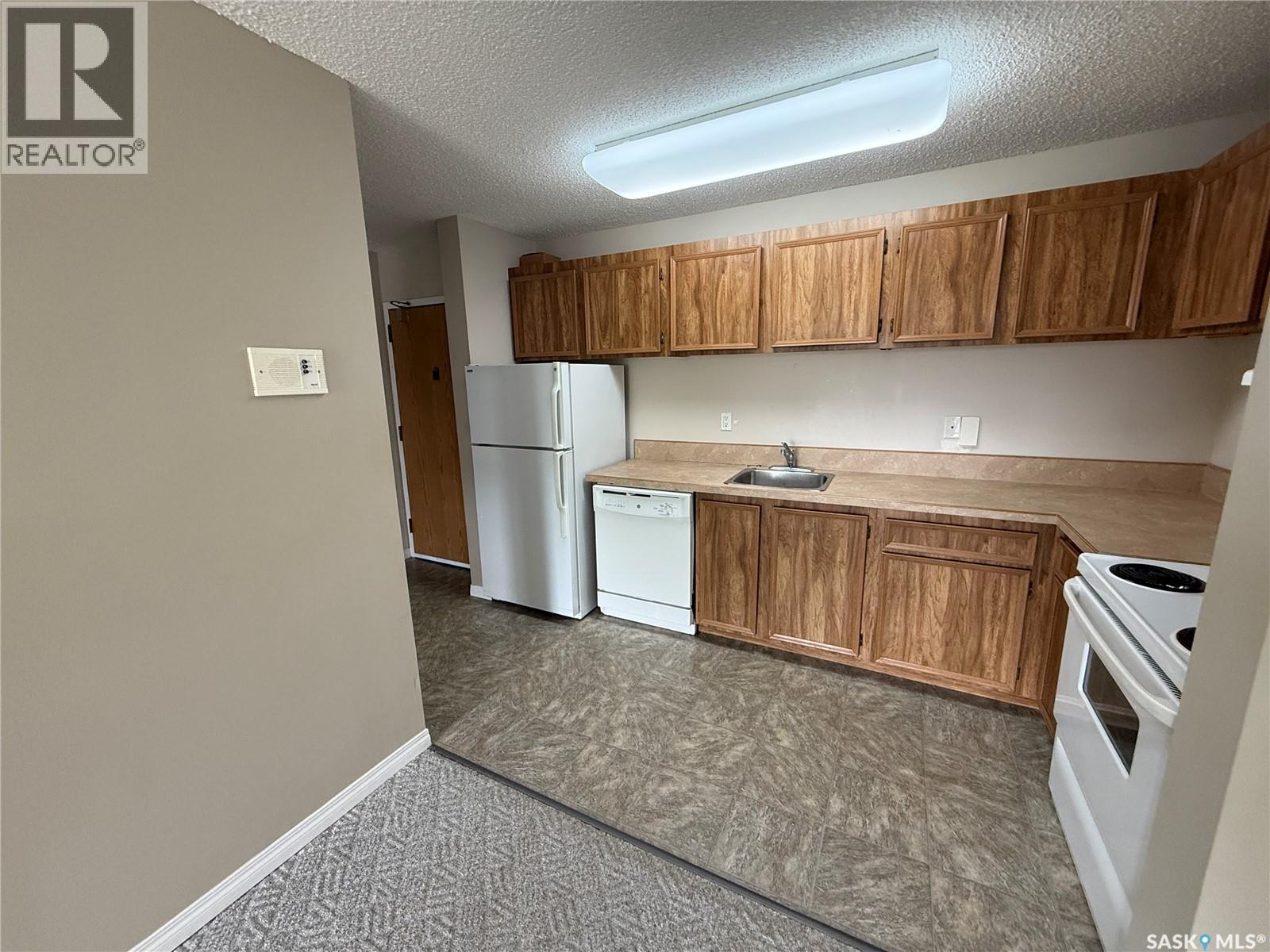 307 1808 Eaglesham AVENUE - photo 3