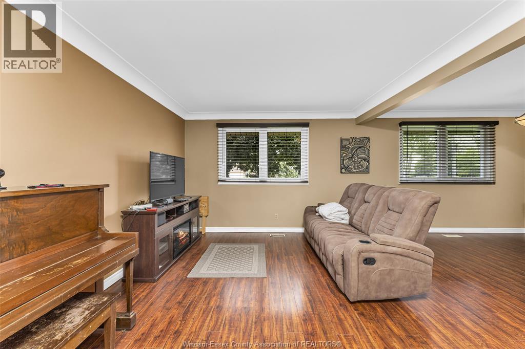 7165 MALDEN ROAD - 5