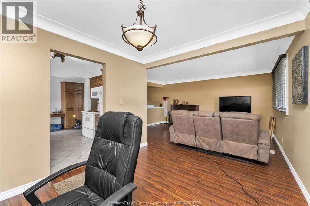 7165 MALDEN ROAD - 8