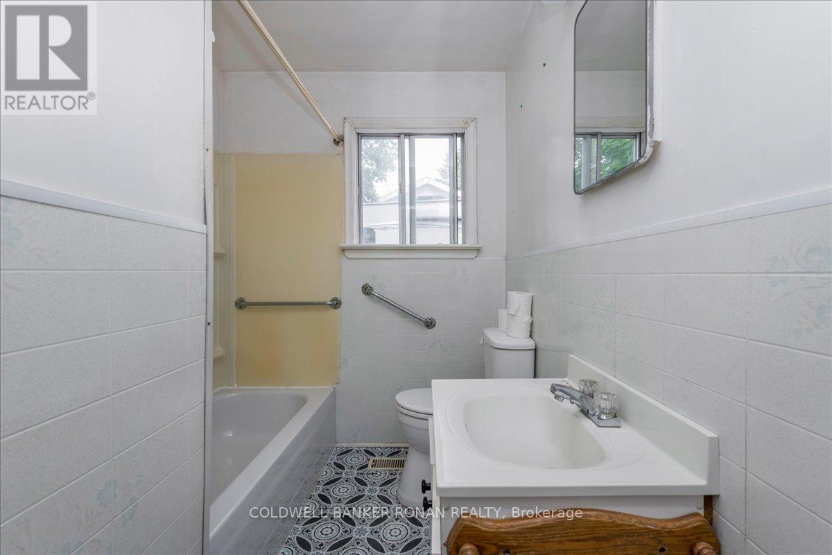 199 TUPPER STREET W - 9