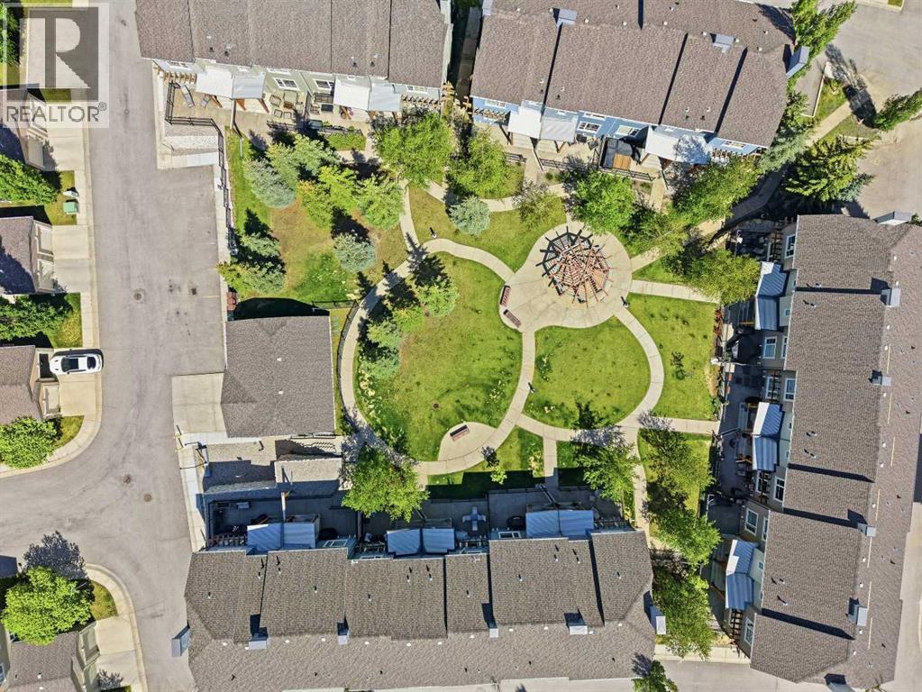 184 Chapalina Square SE — photo 40