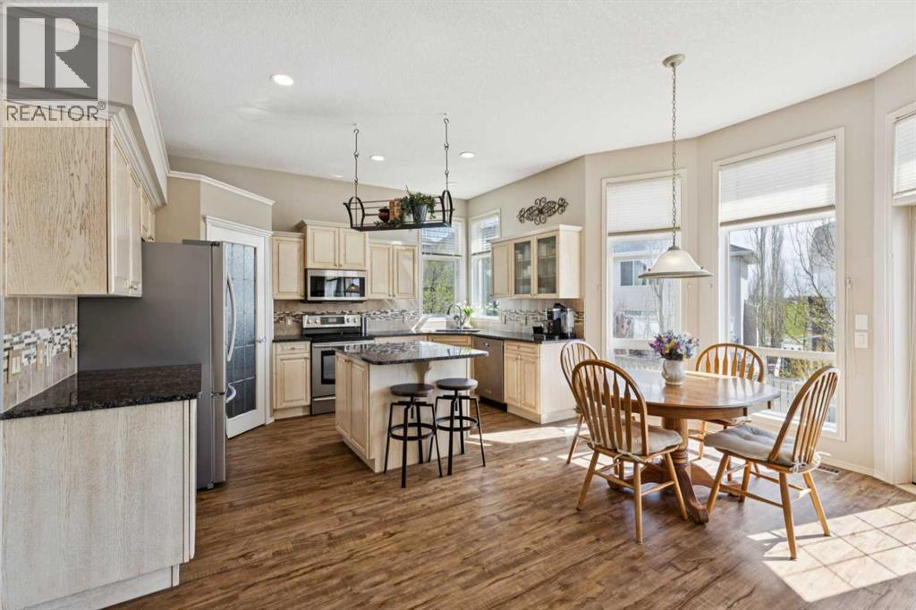 230 Royal Oak Place NW — photo 15