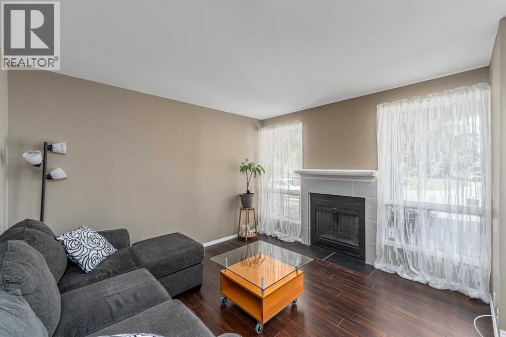 12 Woodhill Road SW — photo 7