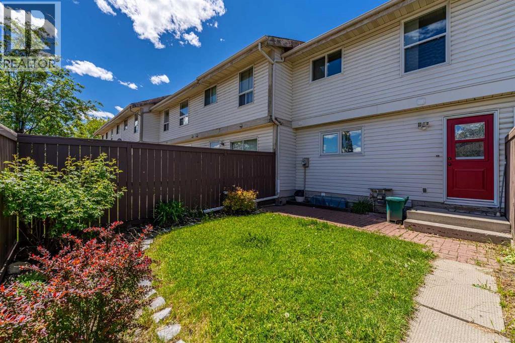 12 Woodhill Road SW — photo 26