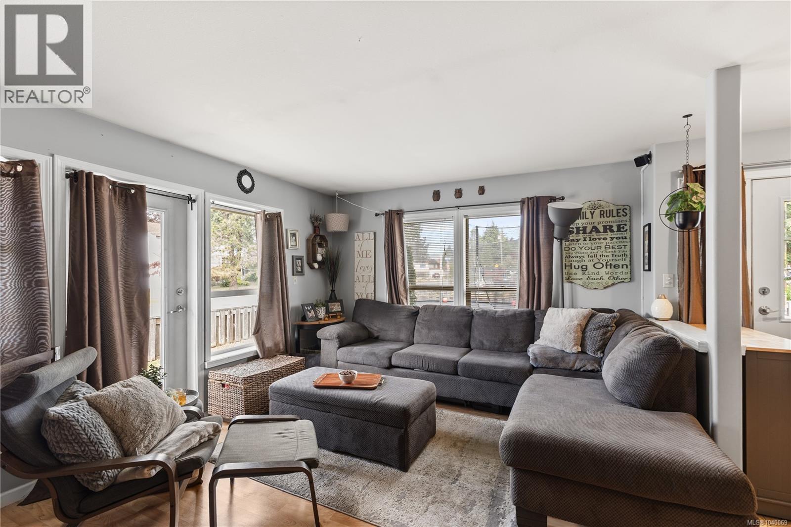 1126 18th St - 28