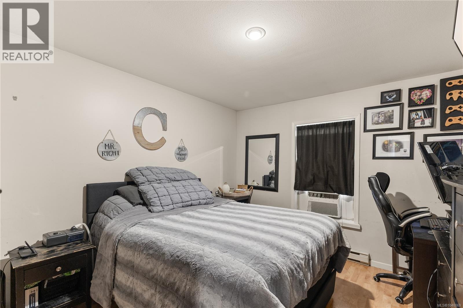 1126 18th St - 33