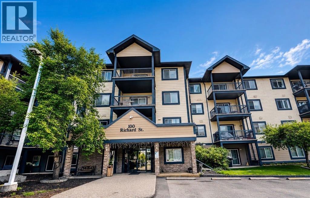 100 Richard Street, Fort McMurray