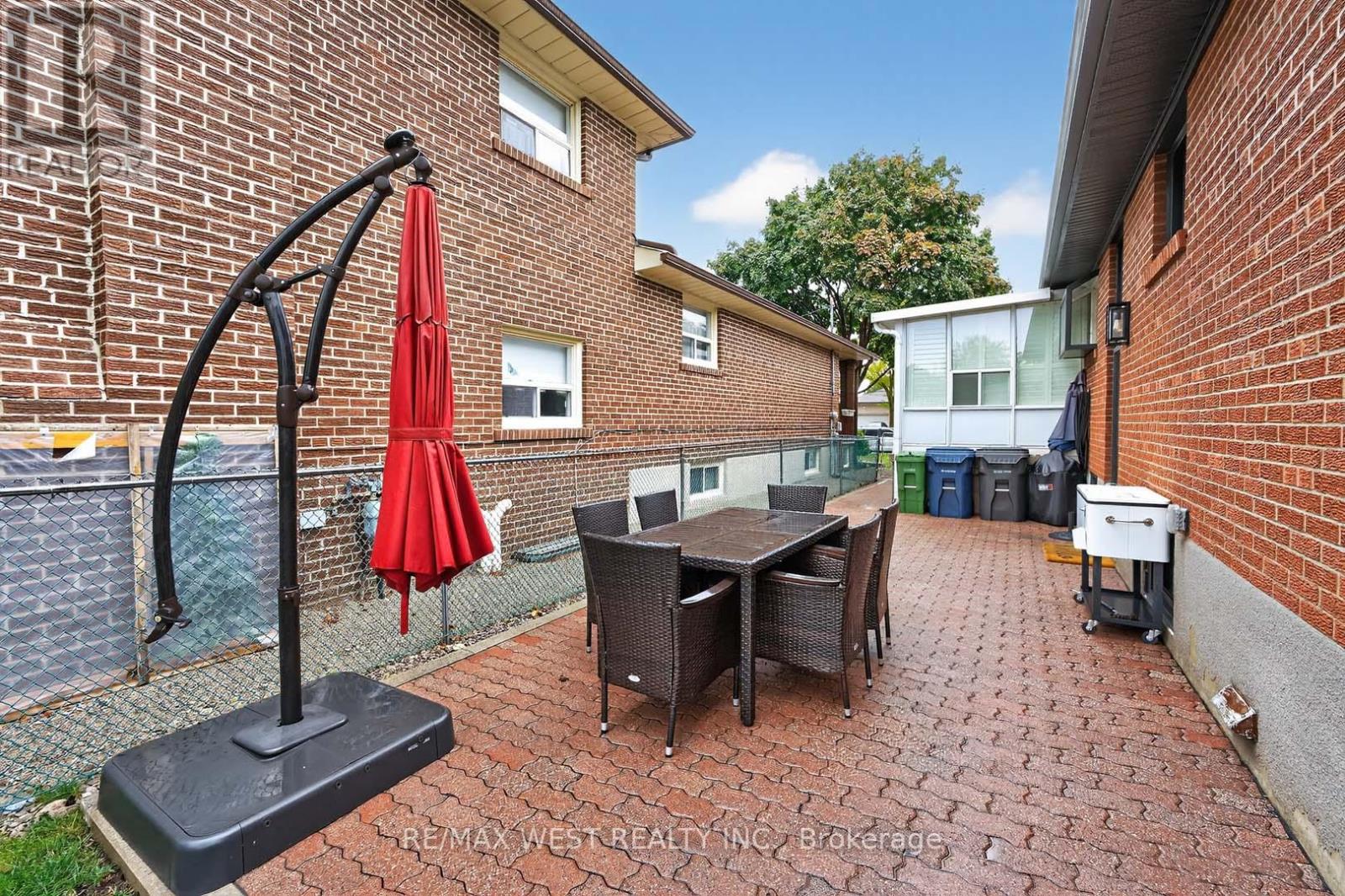 43 ST GEORGES BOULEVARD - 45