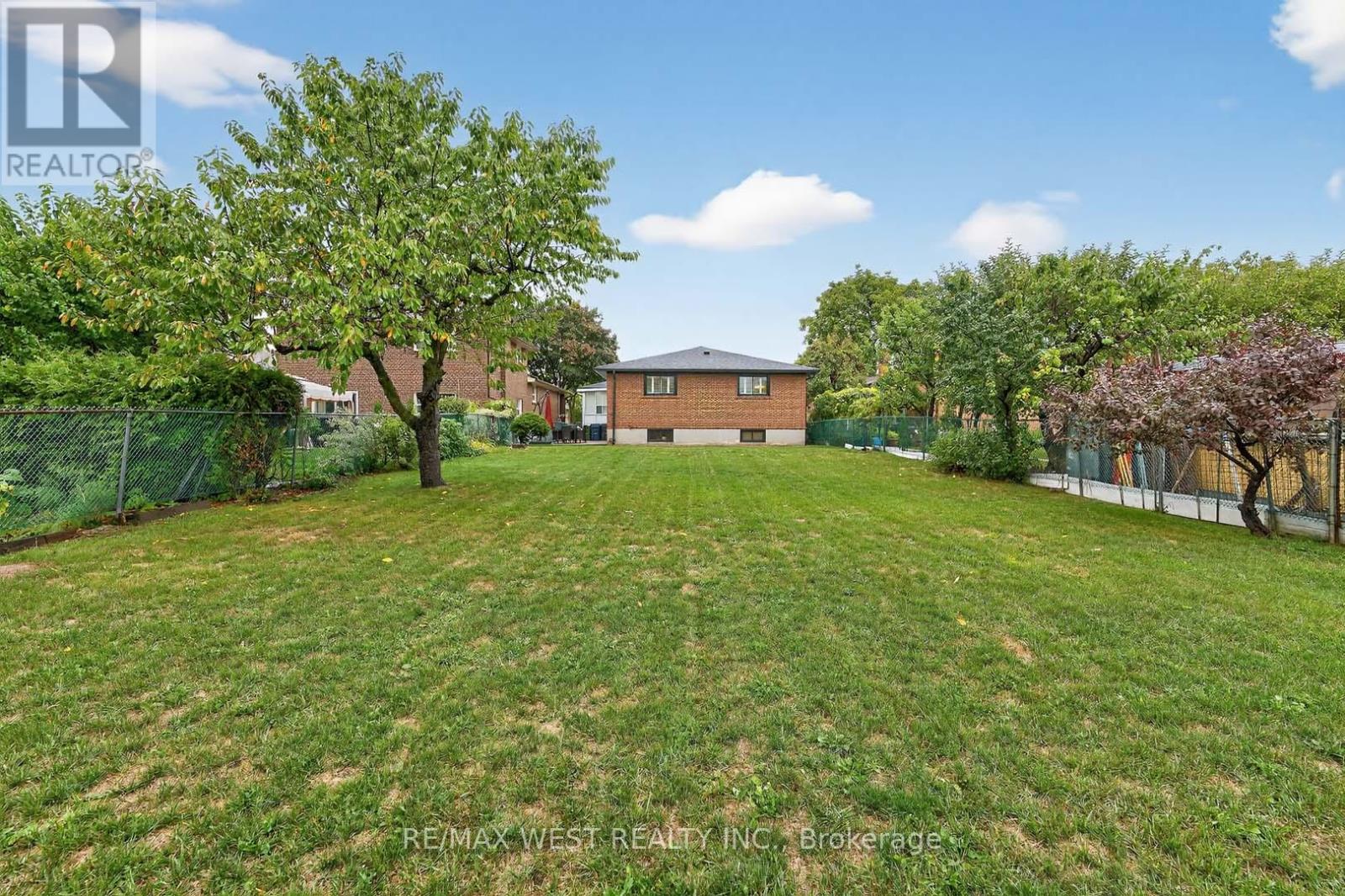 43 ST GEORGES BOULEVARD - 46
