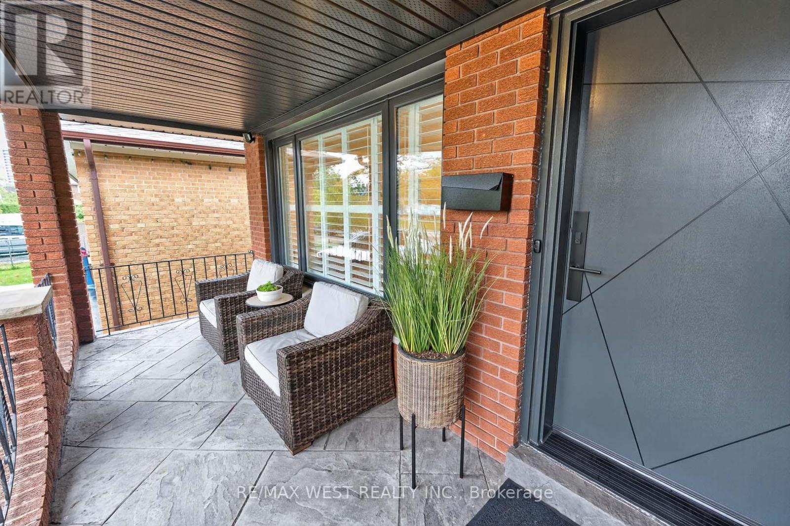 43 ST GEORGES BOULEVARD - 7