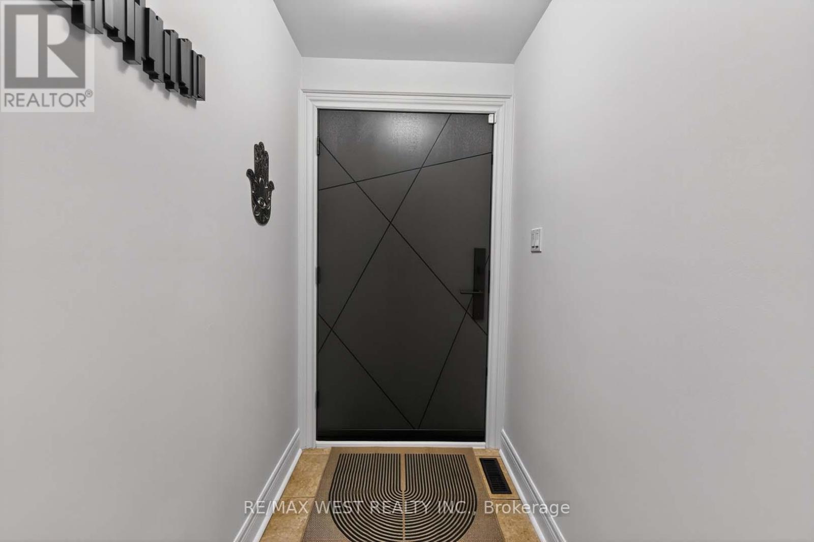 43 ST GEORGES BOULEVARD - 9