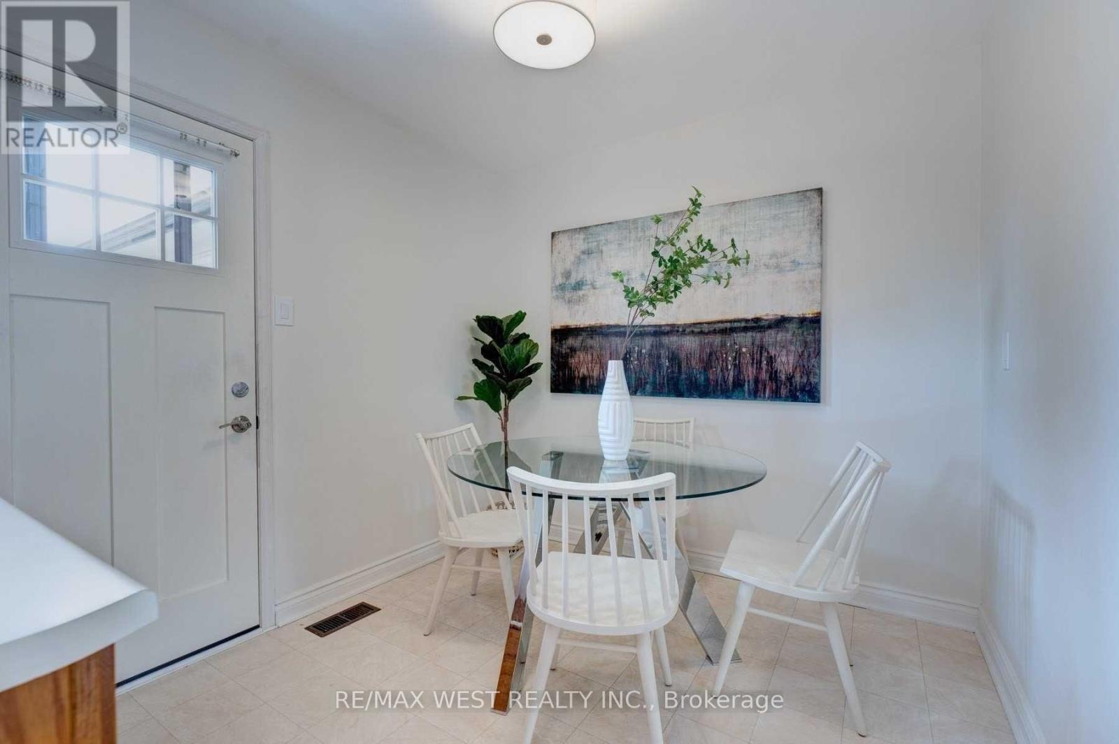 29 FULWELL CRESCENT - 13