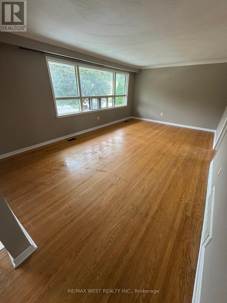 29 FULWELL CRESCENT - 20