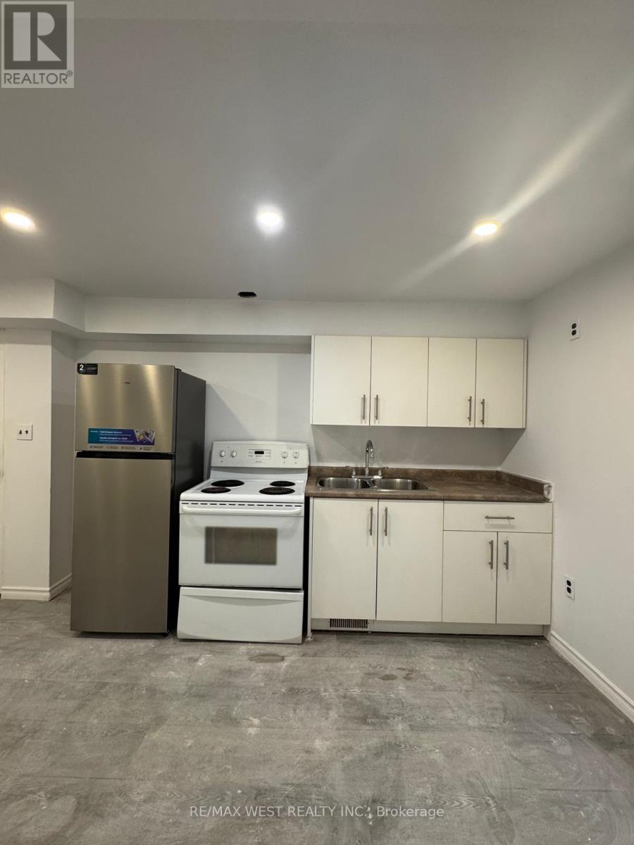 29 FULWELL CRESCENT - 22