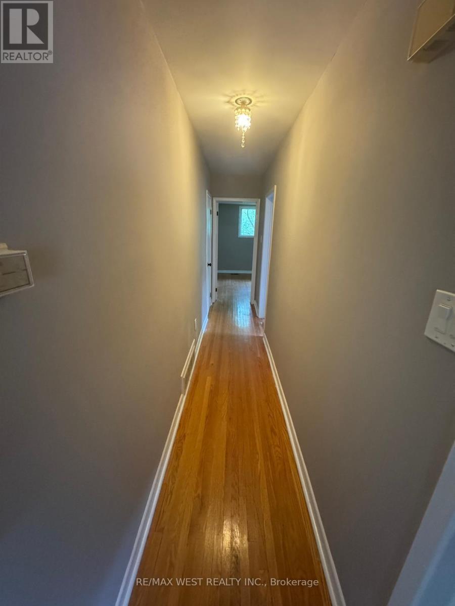 29 FULWELL CRESCENT - 23