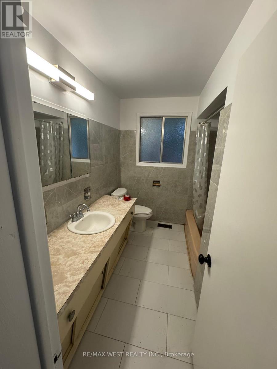29 FULWELL CRESCENT - 35