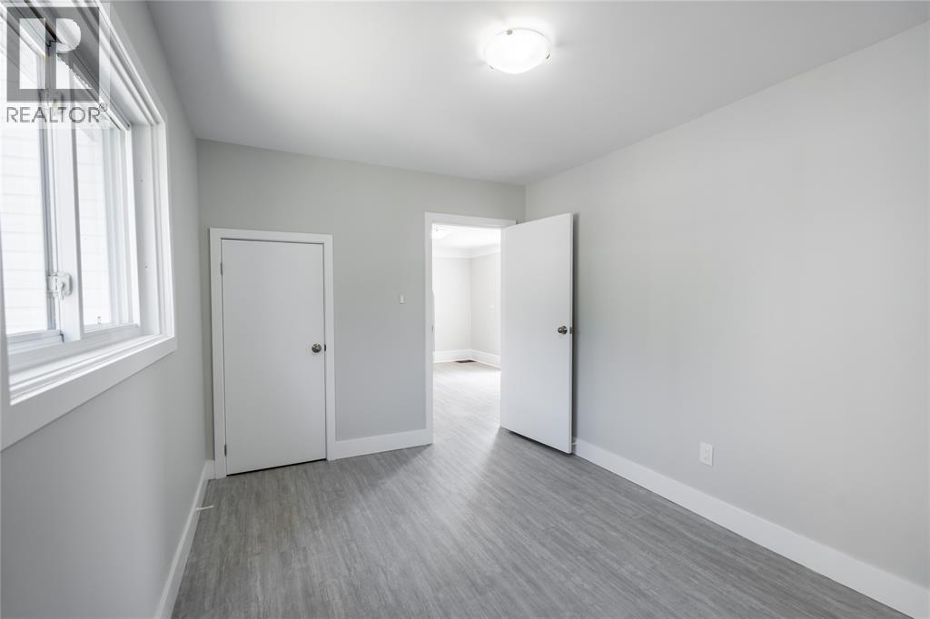 249 Vidal STREET South - 17