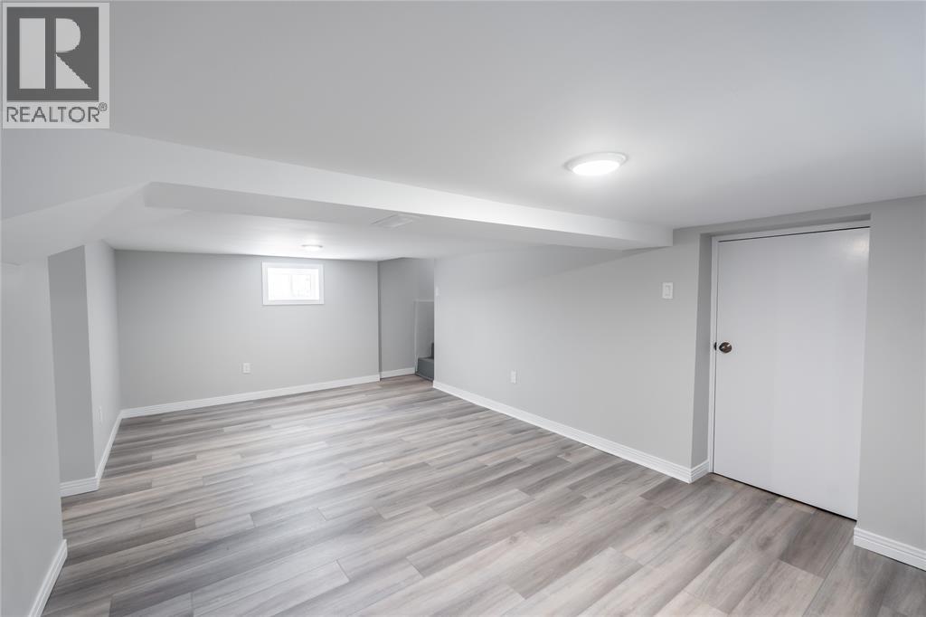 249 Vidal STREET South - 21