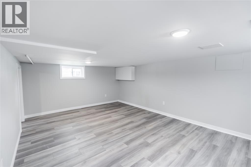 249 Vidal STREET South - 23