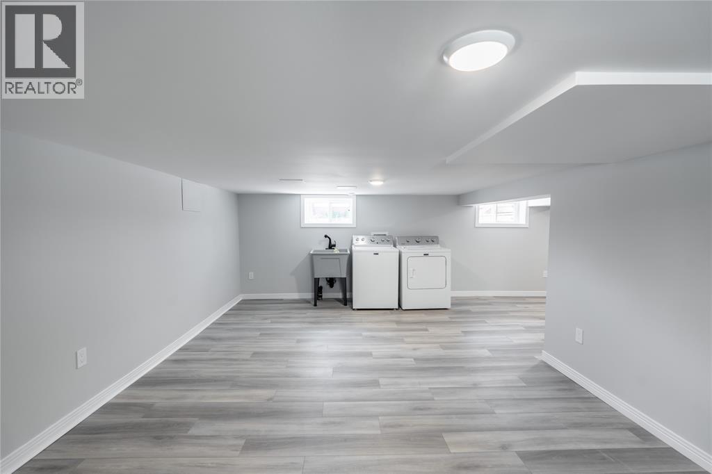 249 Vidal STREET South - 24