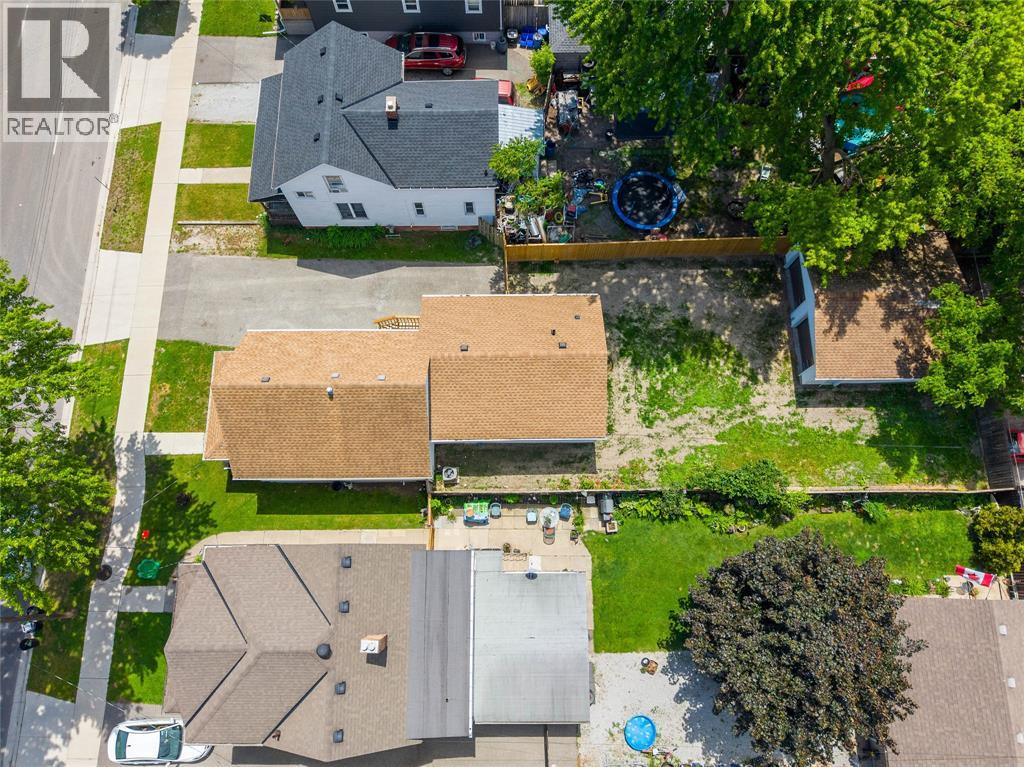 249 Vidal STREET South - 33
