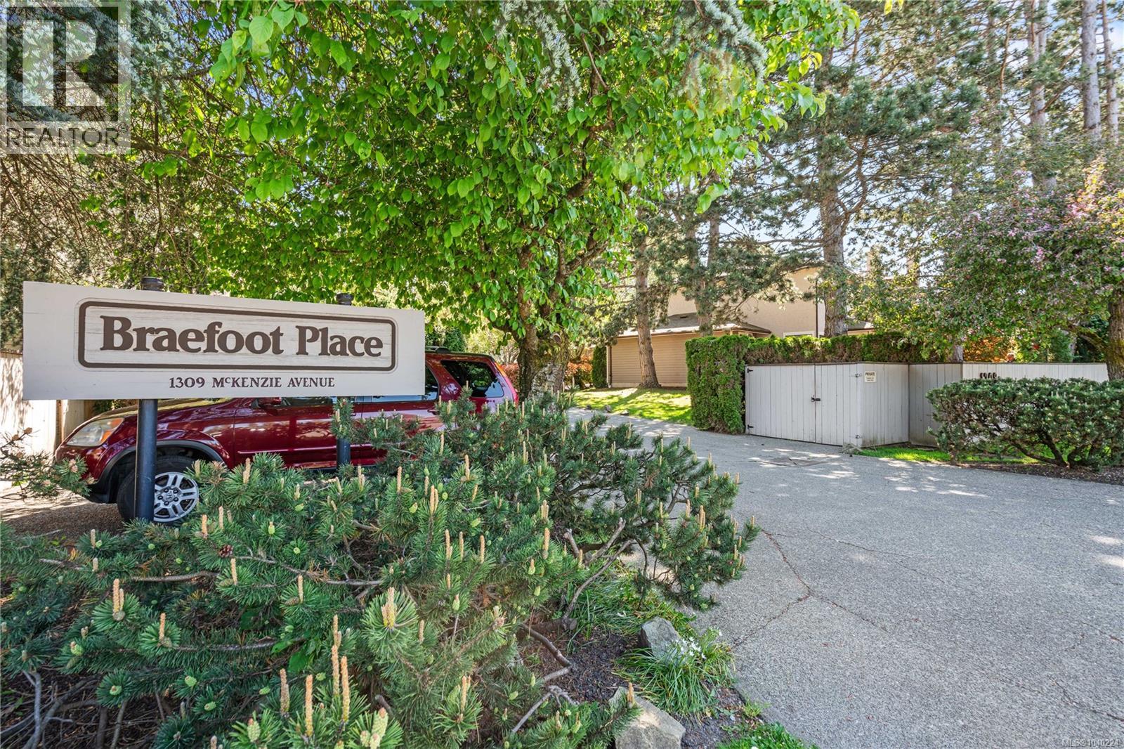 #18 1309 McKenzie Ave - 58