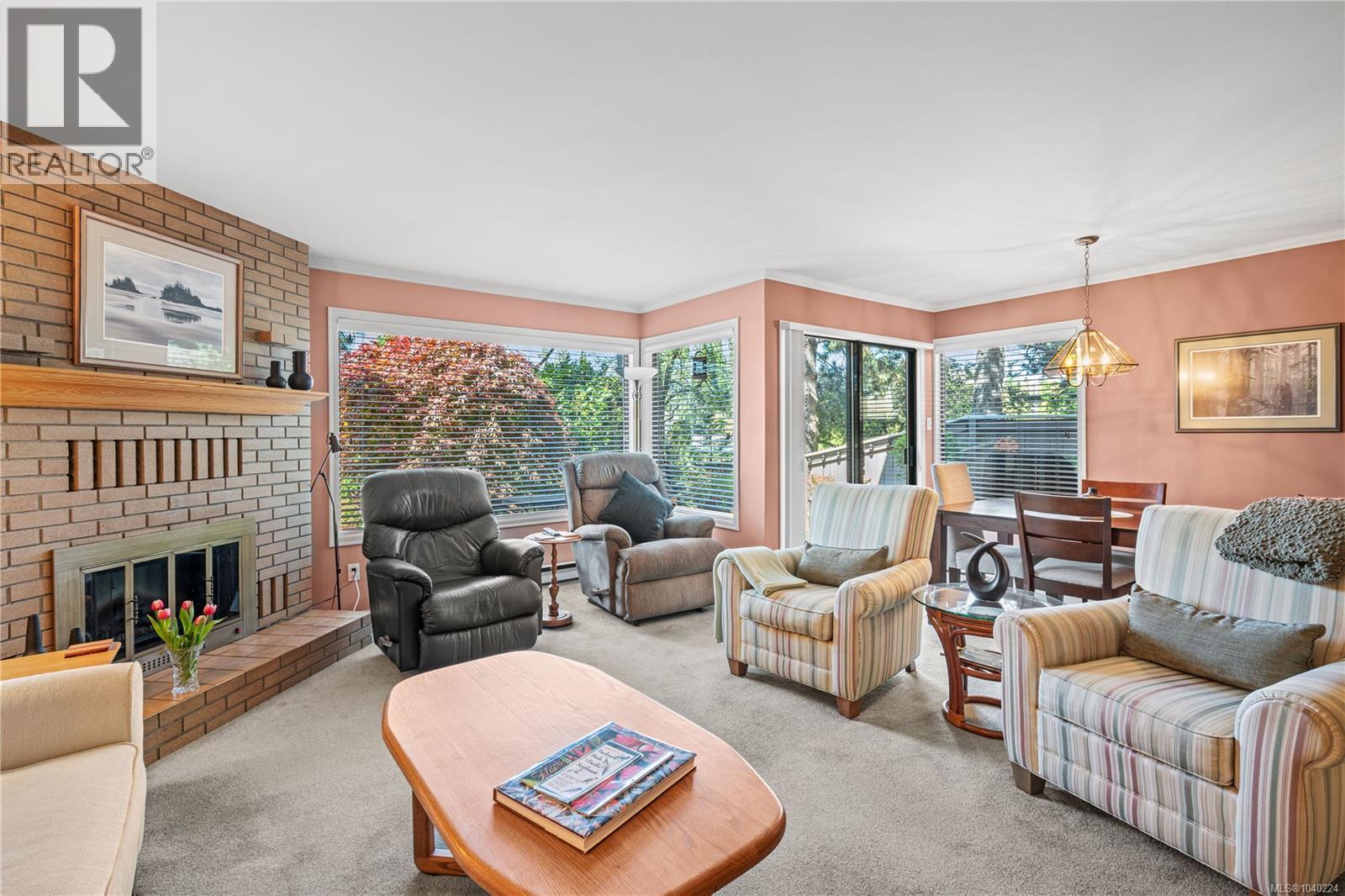 #18 1309 McKenzie Ave - 9