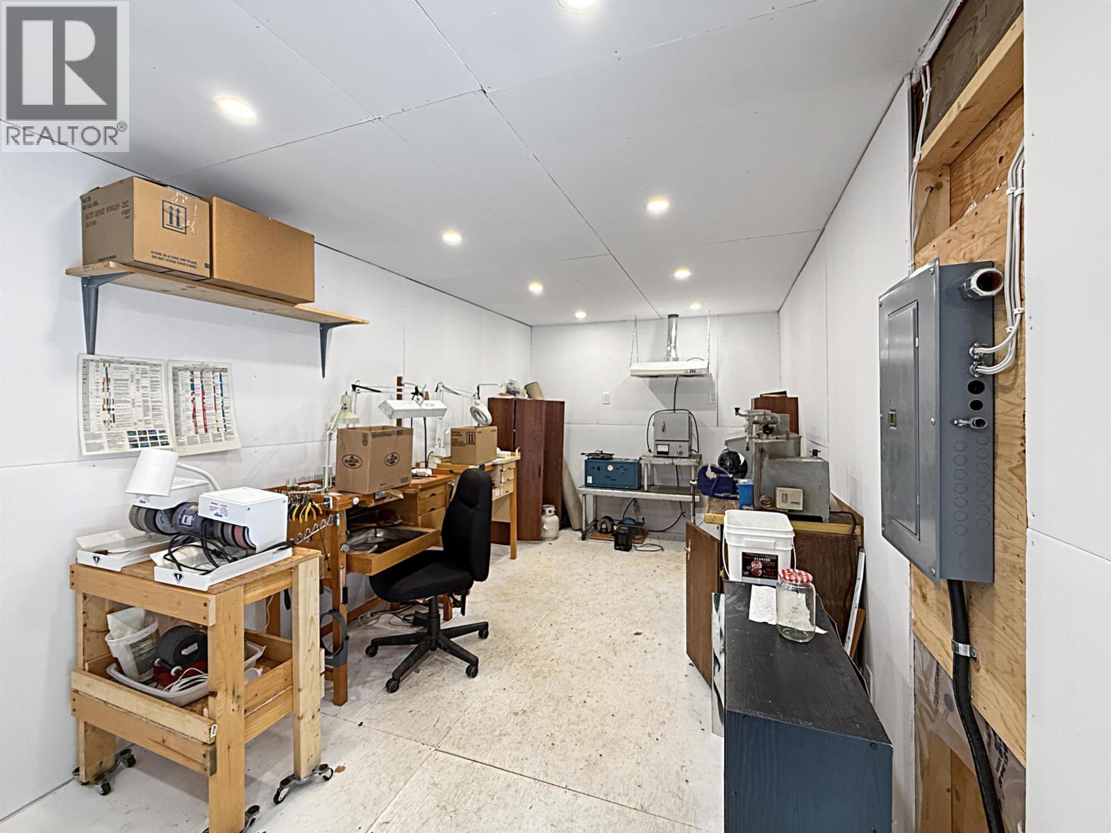 13940 CHIEF LAKE ROAD - 38