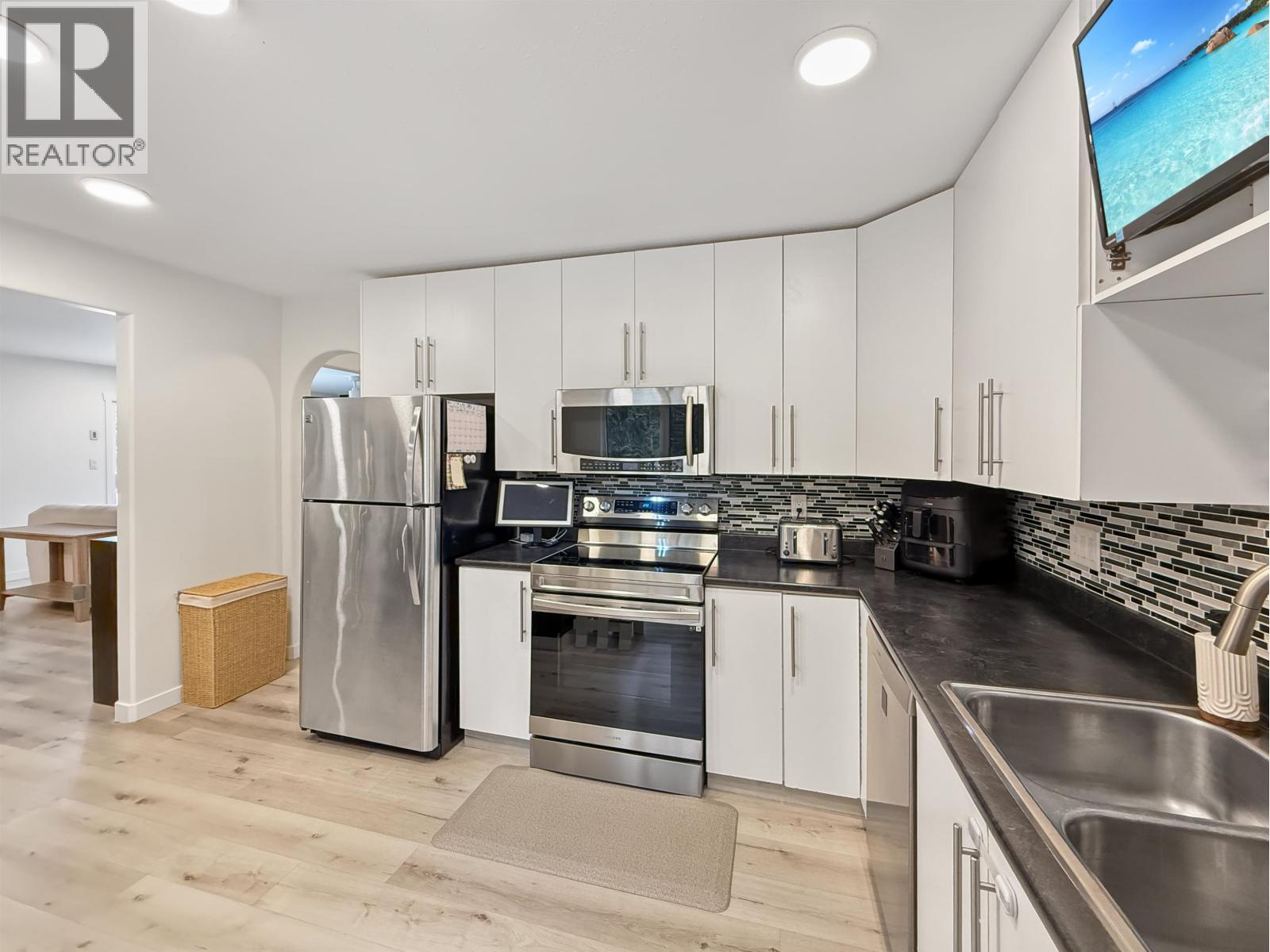 13940 CHIEF LAKE ROAD - 16